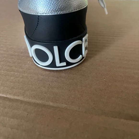 Dolce & Gabbana Sneakers - Picture 4 of 6